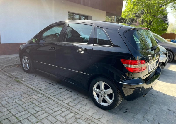 Mercedes-Benz Klasa B cena 18800 przebieg: 211000, rok produkcji 2007 z Kolonowskie małe 154